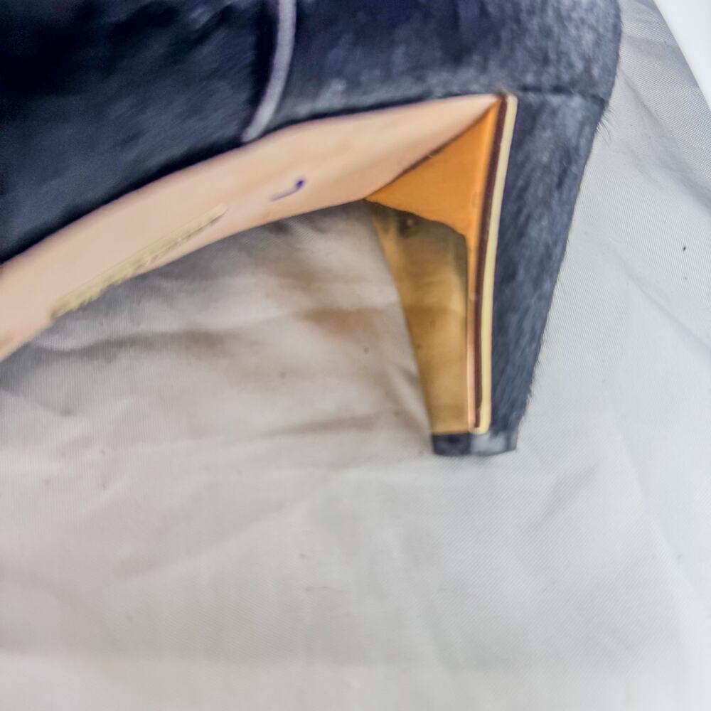 Louise et Cie Black Genuine Calf Hair Pointed Toe Gold Back Zip Ankle Boots 7M - Picture 4 of 10